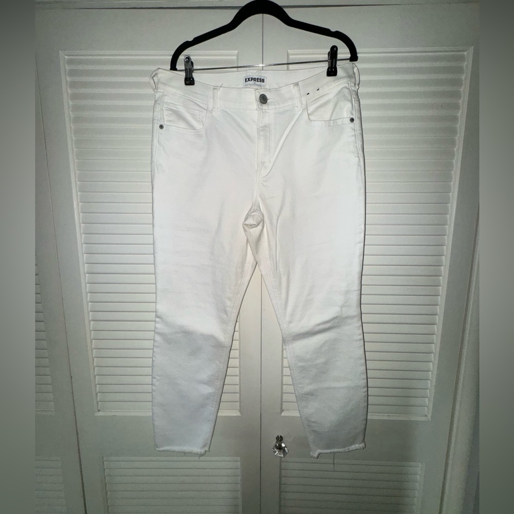 EXPRESS Cropped Leggings